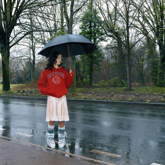 Album cover art for Créature moyenne