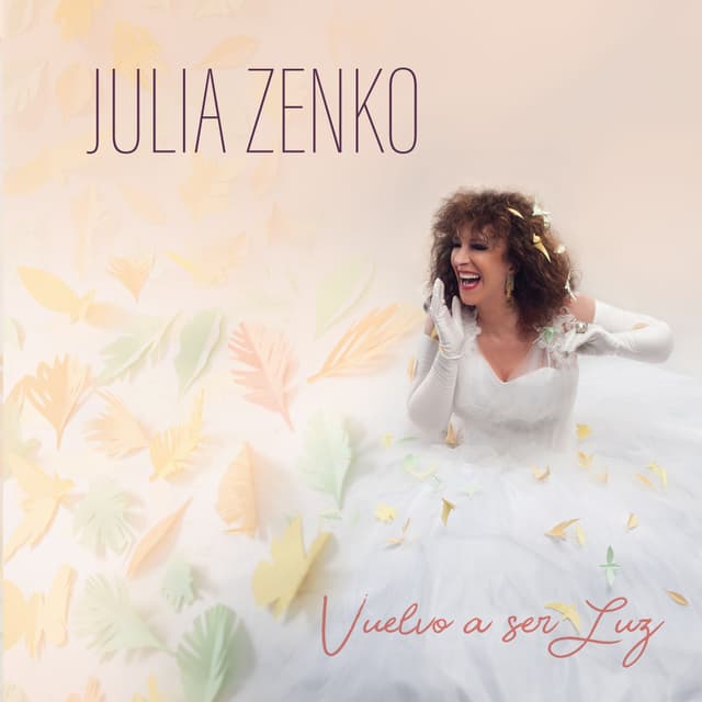 Album cover art for Vuelvo A Ser Luz