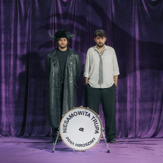 Album cover art for Niesamowita Trupa Pana Hiroszimy