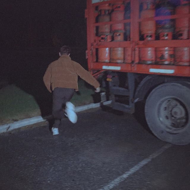 Album cover art for Quiero bajar y no puedo