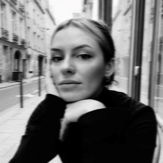 Album cover art for Celle que je crois