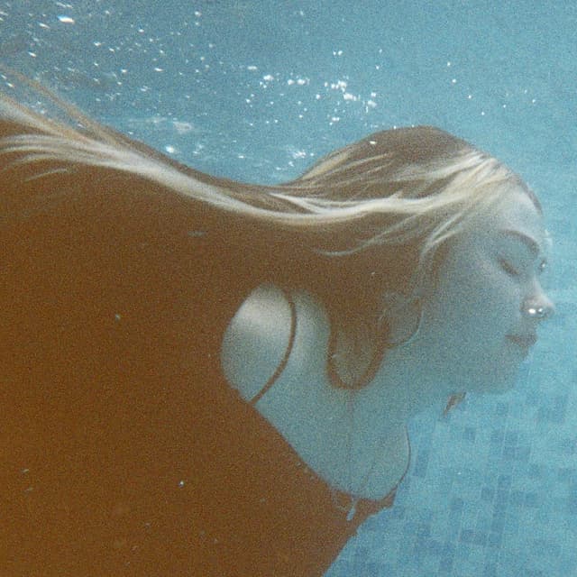 Album cover art for Nosedive