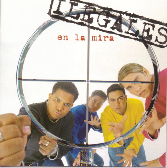Album cover art for En la Mira