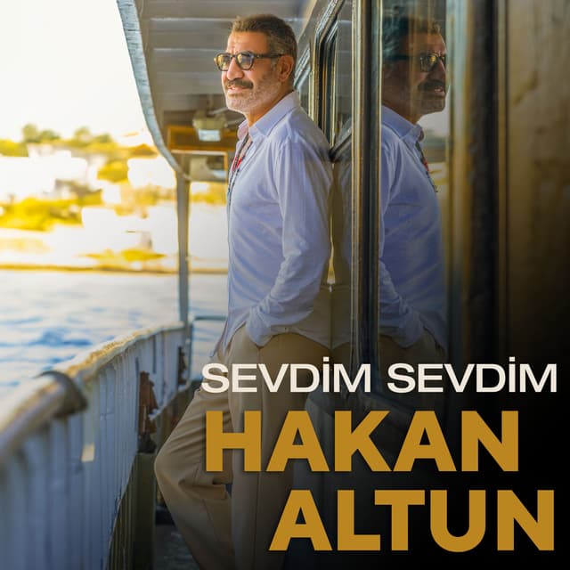 Album cover art for Sevdim Sevdim
