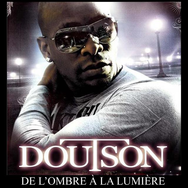 Album cover art for De L'Ombre à la Lumière