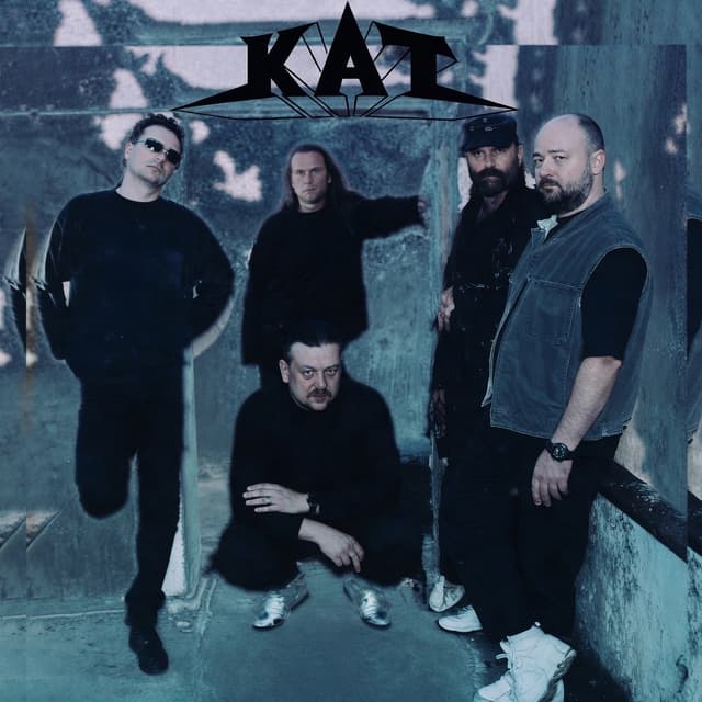 Album cover art for Bądź Wariatem Zagraj Z Katem - EP