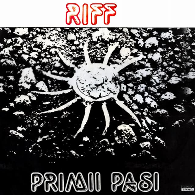 Album cover art for Primii Pași
