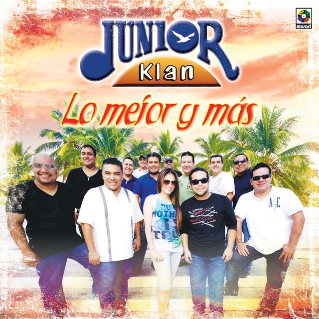 Album cover art for Lo Mejor y Mas