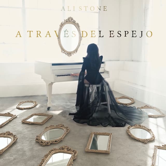 Album cover art for A Través Del Espejo