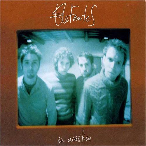 Album cover art for En Acústico