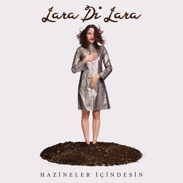 Album cover art for Hazineler İçindesin