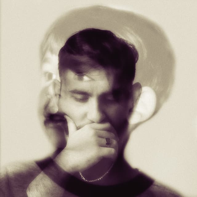 Album cover art for תסביכי גדולה