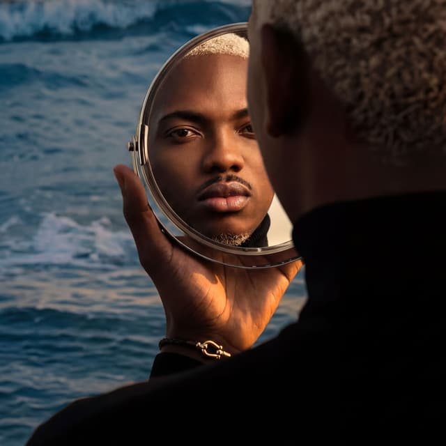Album cover art for Mon Histoire
