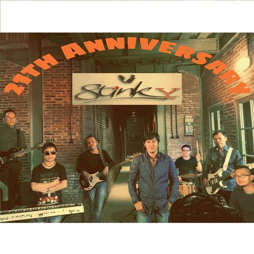 Album cover art for Mungkinkah