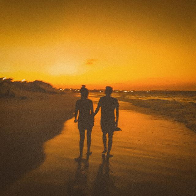 Album cover art for 황혼