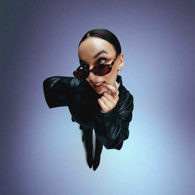 Album cover art for Comme toutes les filles