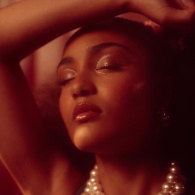 Album cover art for Premier Pétale