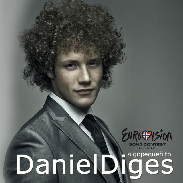 Album cover art for Algo Pequeñito
