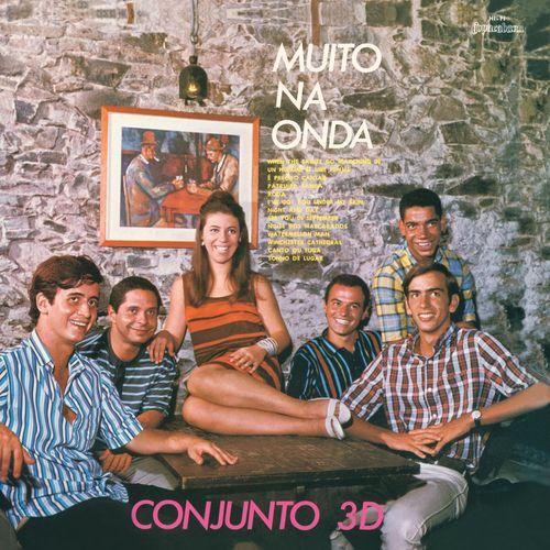 Album cover art for Muito Na Onda