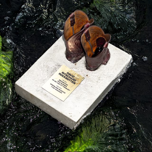Album cover art for Rockbotten