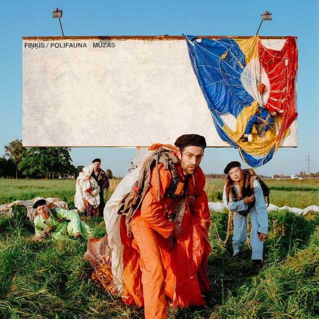 Album cover art for Mūzas