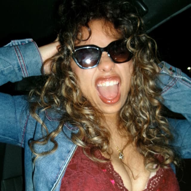 Album cover art for iloveitiloveitiloveit