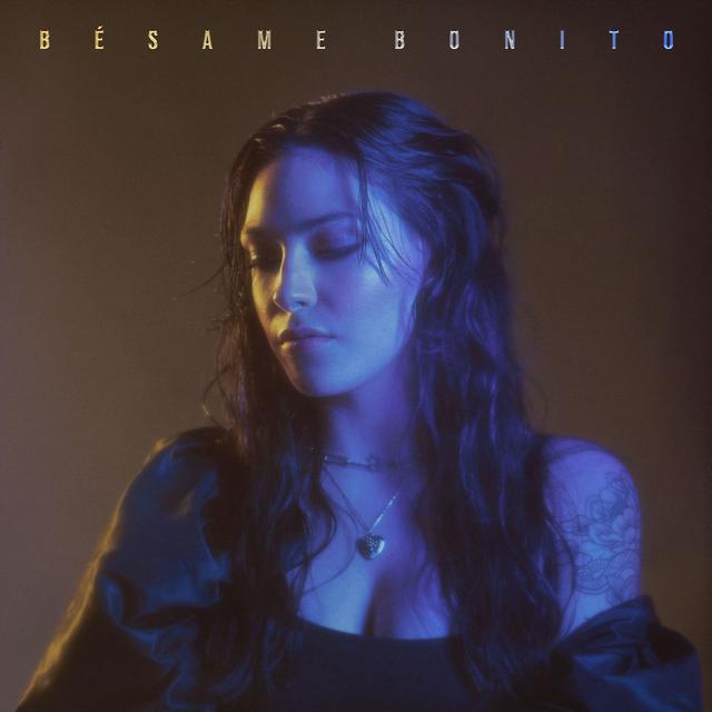 Album cover art for Bésame Bonito