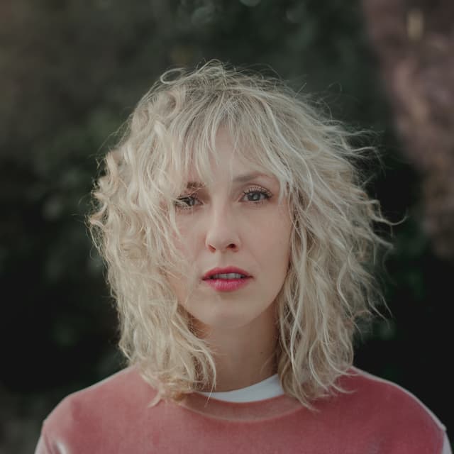 Album cover art for La Lumineuse