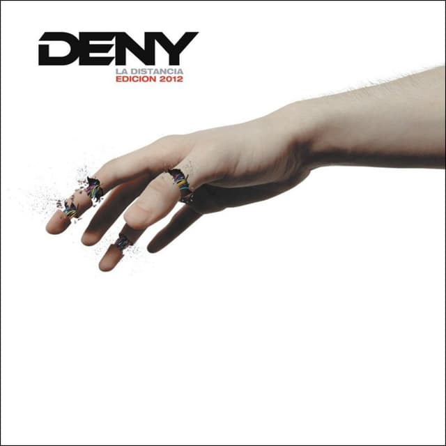 Album cover art for La distancia