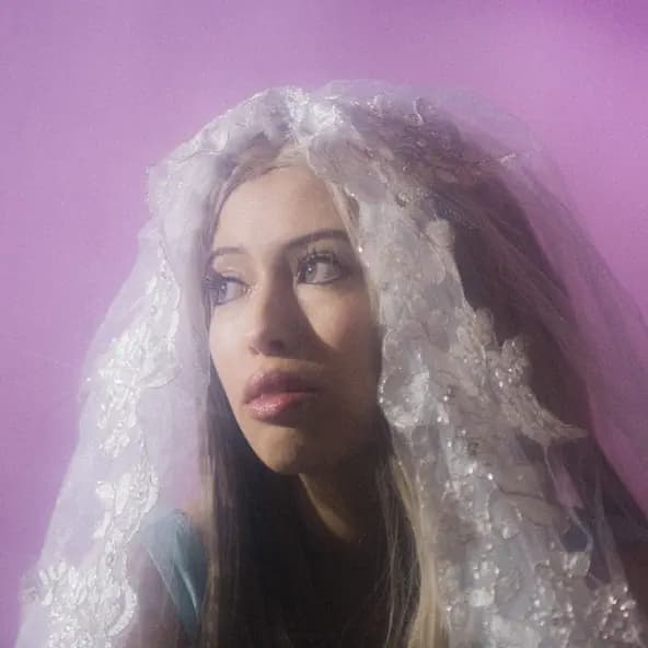 Album cover art for Legszebb Lány