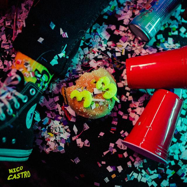 Album cover art for 33