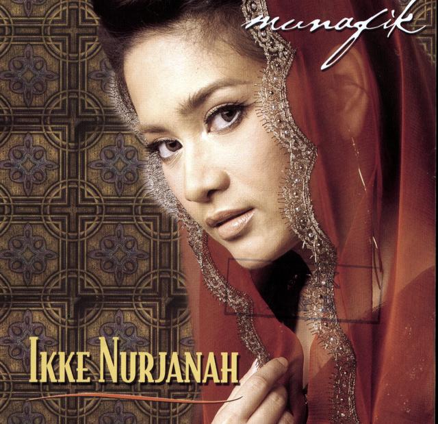 Album cover art for Munafik