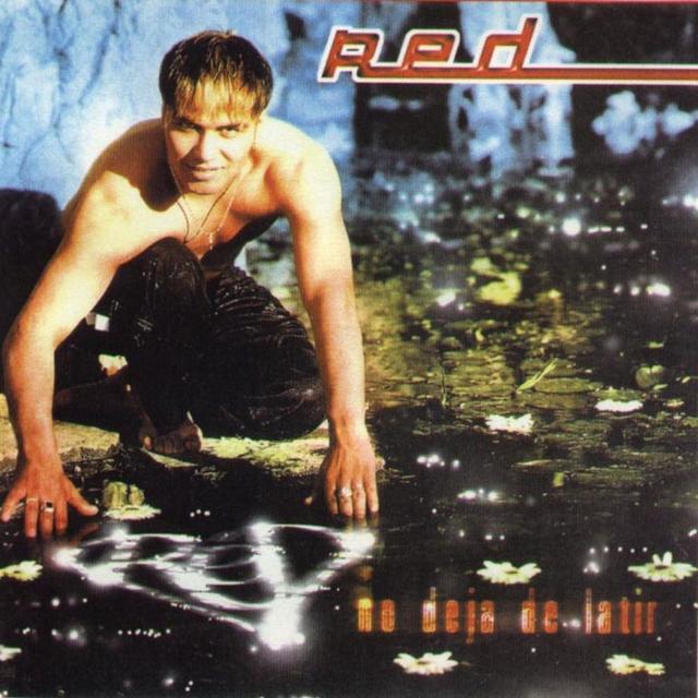 Album cover art for No Deja de Latir