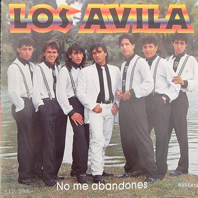 Album cover art for No me abandones