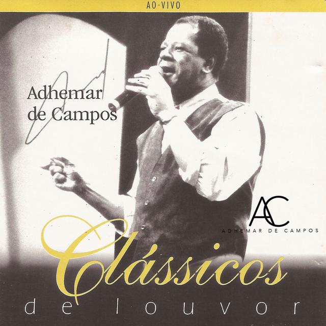 Album cover art for Clássicos de Louvor