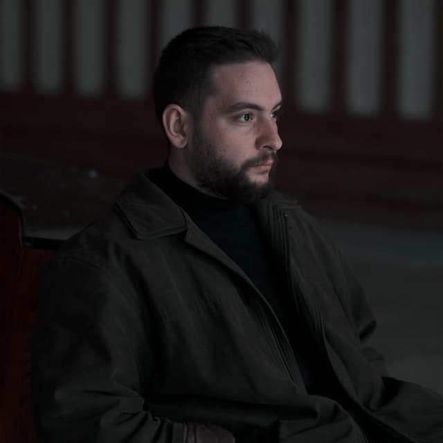 Album cover art for Alıştım