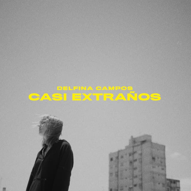 Album cover art for Casi Extraños