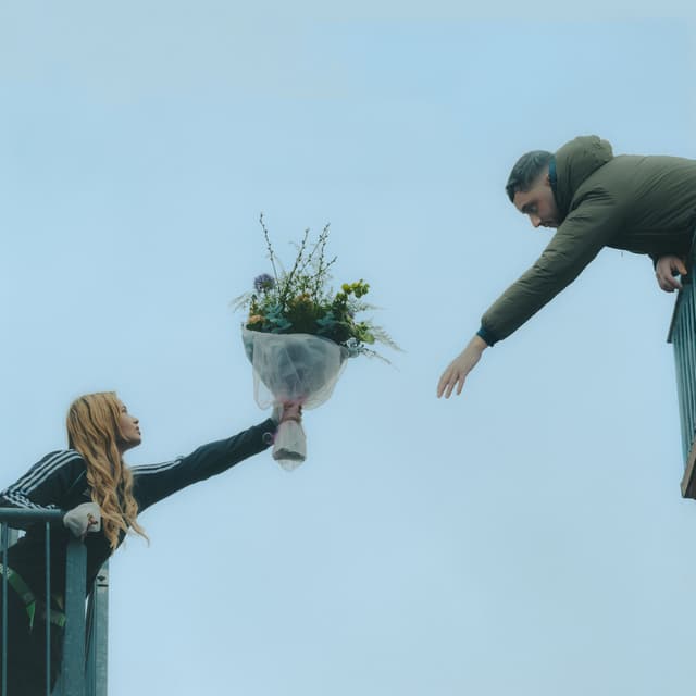 Album cover art for Bliv hvor du er