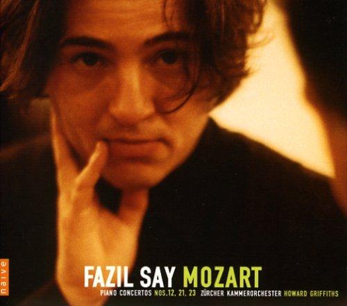 Plays Mozart