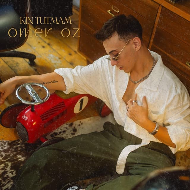 Album cover art for Kin Tutmam