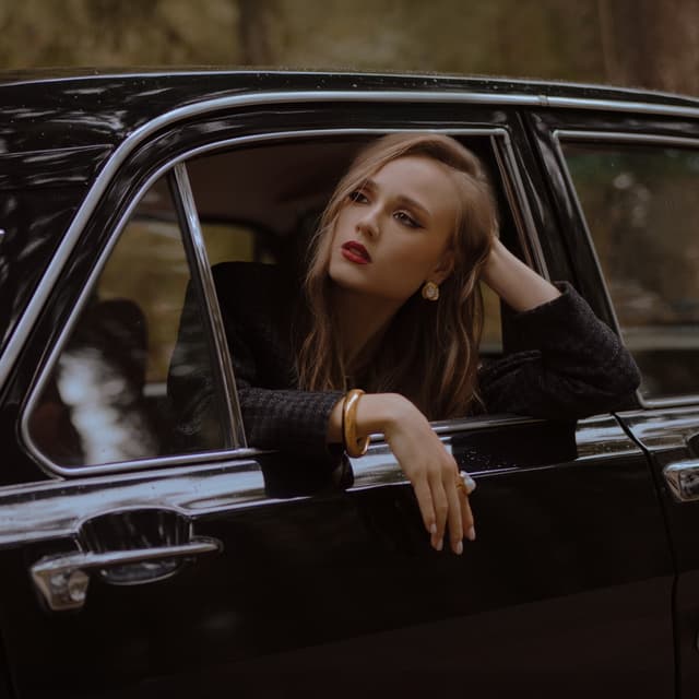 Album cover art for Уеду