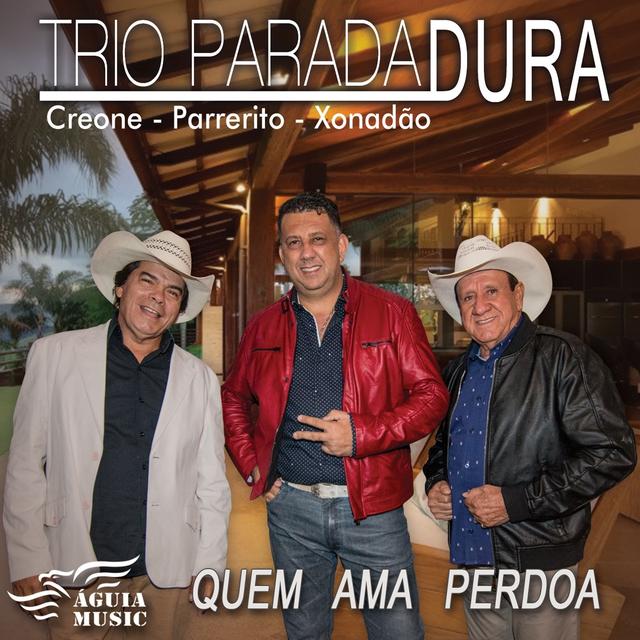 Album cover art for Quem Ama Perdoa