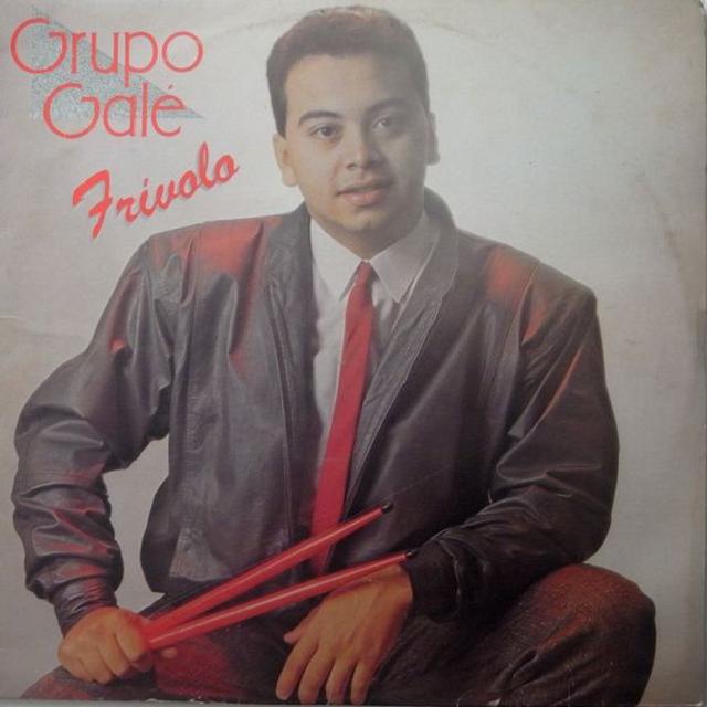 Album cover art for Frívolo