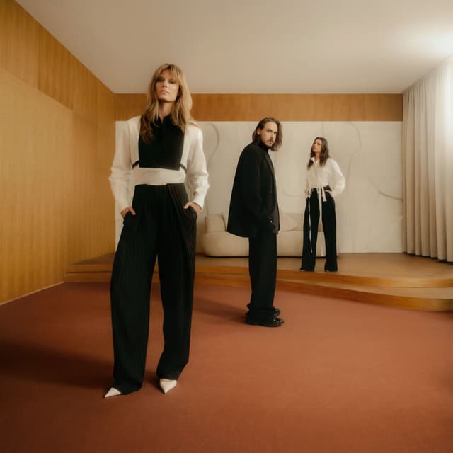 Album cover art for SIERPNIOWE