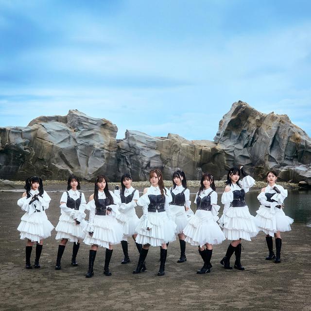 Album cover art for ロックは死なない