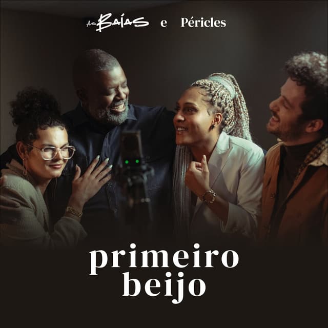 Album cover art for Primeiro Beijo