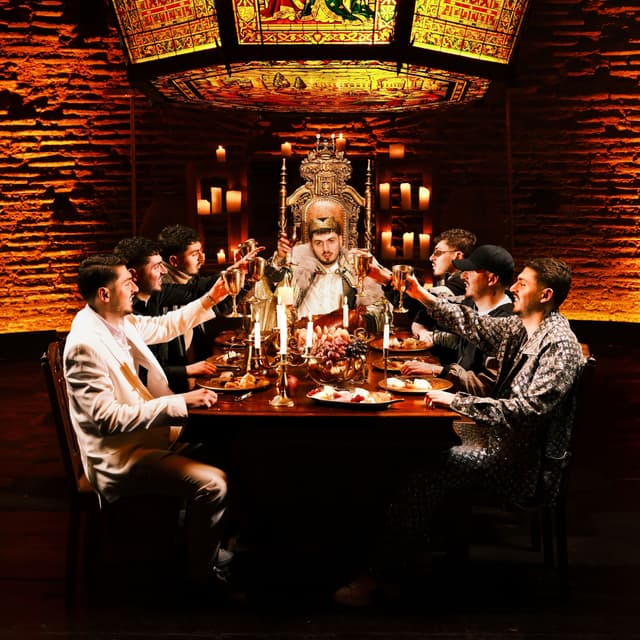 Album cover art for Kayıp Persona