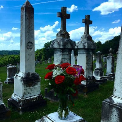 Album cover art for Red Roses (feat. Landon Cube)