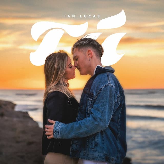 Album cover art for Tú