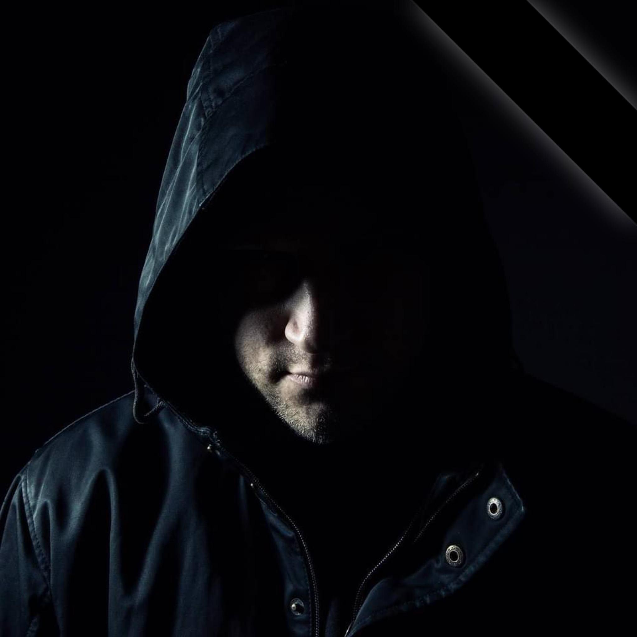 Dynamic cover art